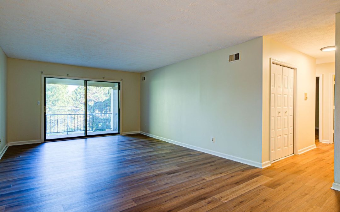 1800 Manor House #207, Louisville KY 40220   |   $173,900